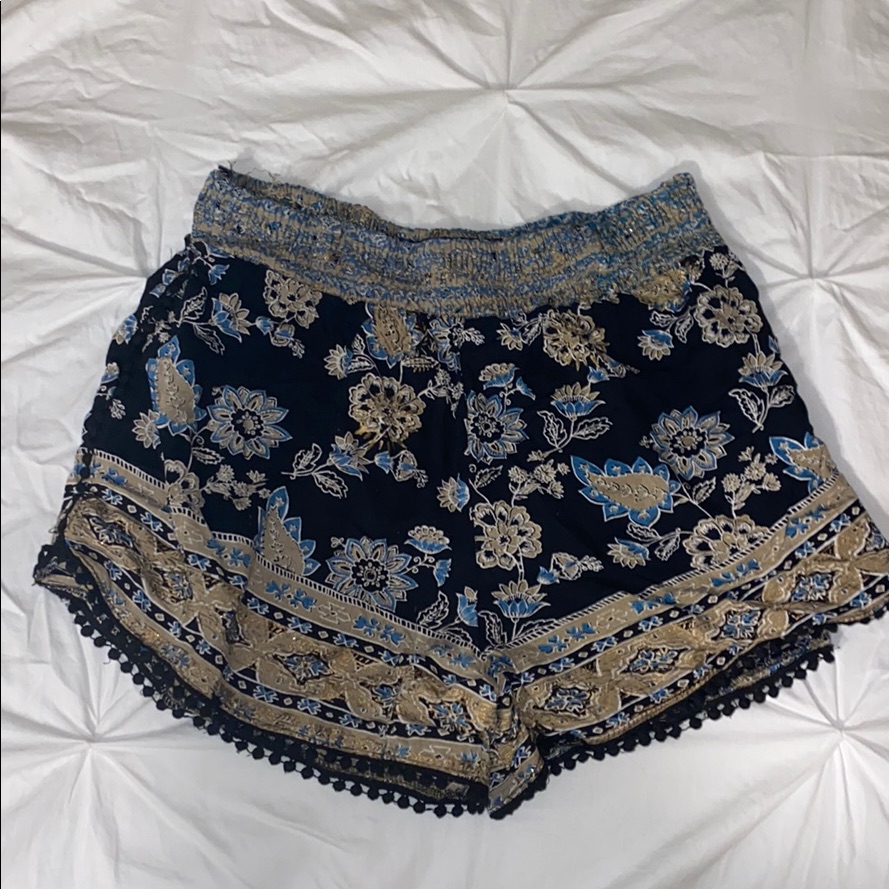 Pattern Flow Shorts